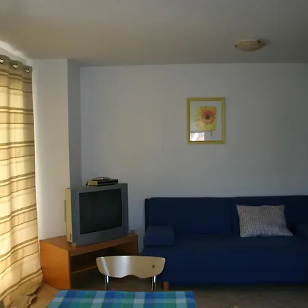 Two-bedroom In Ii Апартаменты Ровинь